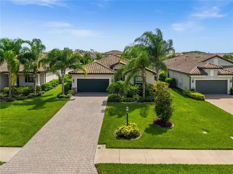 19545 Utopia Ln, Estero, FL 33928 photo 3