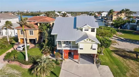 Exterior - 86 Dolphin Cir, Naples, FL 34113 photo 8 of 8