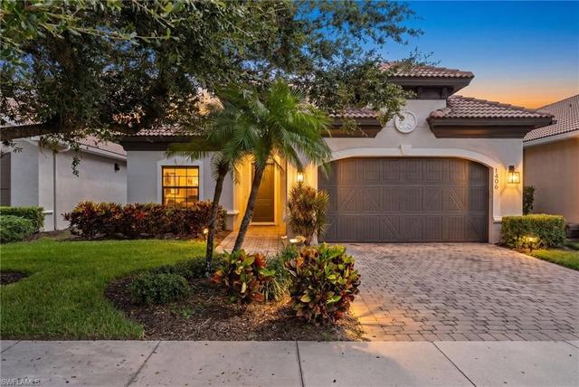 1406 Serrano Cir, Naples, FL 34105