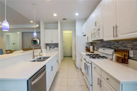 Kitchen - 21279 Estero Vista Ct, Estero, FL 33928 photo 2 of 3