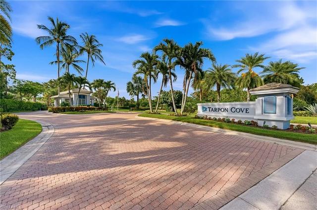 832 Carrick Bend Cir #202, Naples, FL 34110