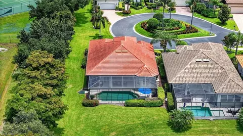 View/Area - 6062 Divot Ct, Naples, FL 34113 photo 3 of 5