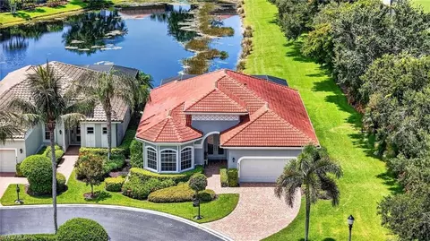 View/Area - 6062 Divot Ct, Naples, FL 34113 photo 2 of 5
