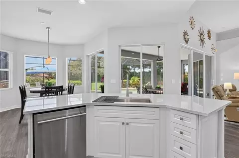 Kitchen - 6062 Divot Ct, Naples, FL 34113 photo 4 of 4