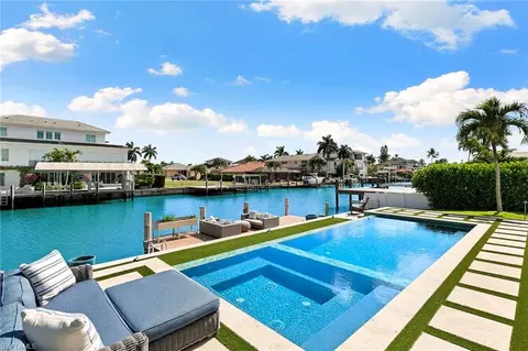 Exterior - 357 Egret Ave, Naples, FL 34108 photo 6 of 12
