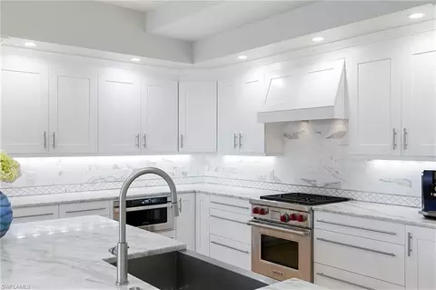 Kitchen - 357 Egret Ave, Naples, FL 34108 photo 3 of 4