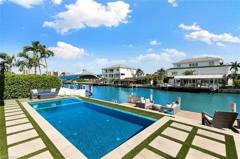 357 Egret Ave, Naples, FL 34108