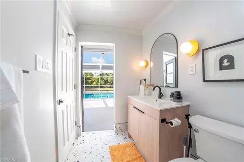Bath - 59 Wickliffe Dr, Naples, FL 34110 photo 5 of 8
