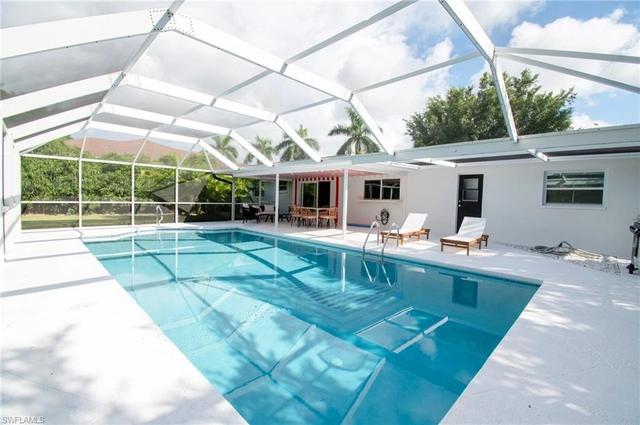 59 Wickliffe Dr, Naples, FL 34110