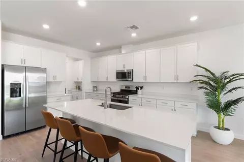 Kitchen - 20992 Napa Loop, Estero, FL 33928 photo 2 of 5
