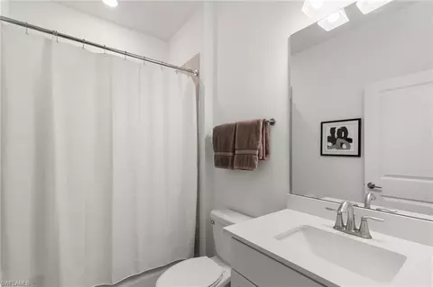 Bath - 20992 Napa Loop, Estero, FL 33928 photo 2 of 3