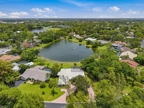 740 Bald Eagle Dr #40, Naples, FL 34105 photo 4