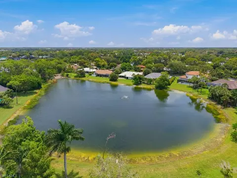 740 Bald Eagle Dr #40, Naples, FL 34105 photo 2