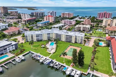 1011 Swallow Ave #105, Marco Island, FL 34145