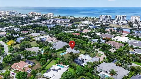 View/Area - 1608 Crayton Rd, Naples, FL 34102 photo 11 of 18