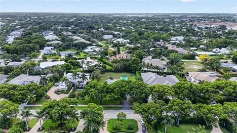 View/Area - 1608 Crayton Rd, Naples, FL 34102 photo 3 of 18