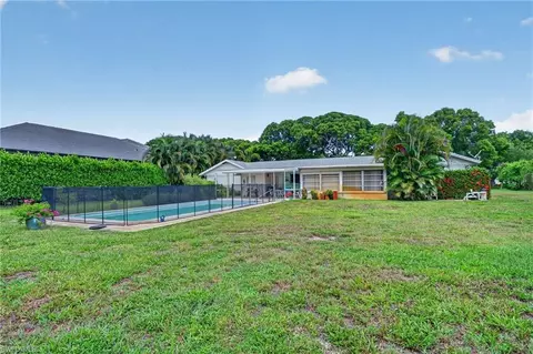 Exterior - 1608 Crayton Rd, Naples, FL 34102 photo 6 of 11