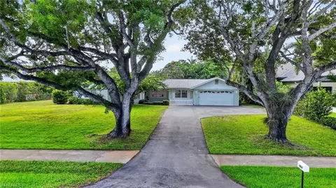 Exterior - 1608 Crayton Rd, Naples, FL 34102 photo 8 of 11