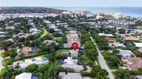 View/Area - 1608 Crayton Rd, Naples, FL 34102 photo 12 of 18