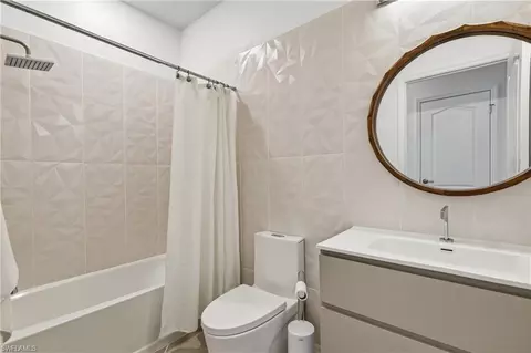 Bath - 19639 Beechcrest Pl, Estero, FL 33928 photo 3 of 3