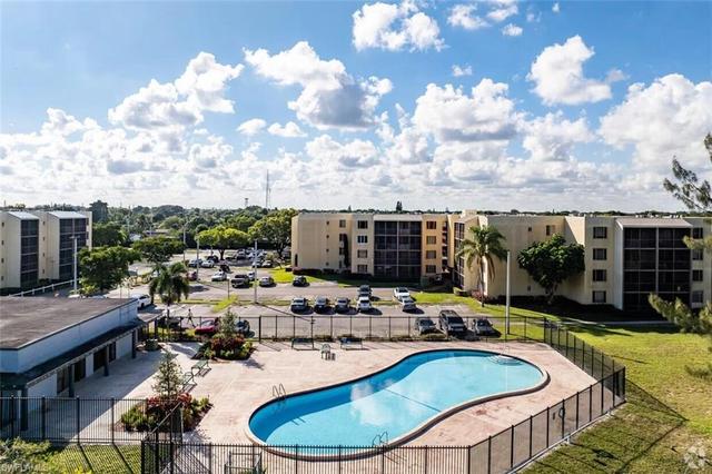 2831 Somerset Dr E #109, Lauderdale Lakes, FL 33311