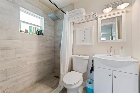 Bath - 3365 Estey Ave, Naples, FL 34104 photo 2 of 2