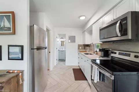 Kitchen - 3365 Estey Ave, Naples, FL 34104 photo 2 of 6