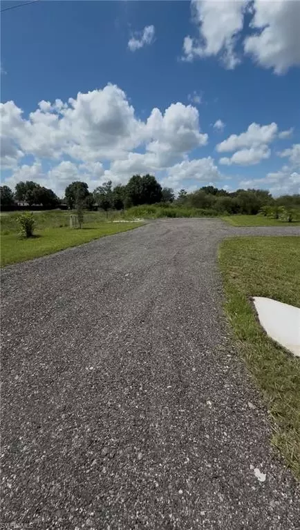 7655 7th Pl, Labelle, FL 33935 photo 4