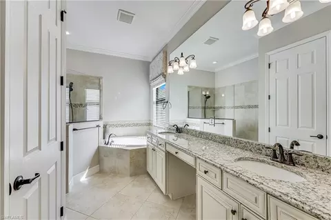 12840 Kinross Ln, Naples, FL 34120 photo 9