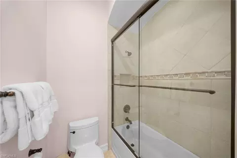 Bath - 6477 Costa Cir, Naples, FL 34113 photo 6 of 8