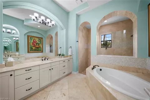 Bath - 6477 Costa Cir, Naples, FL 34113 photo 1 of 8