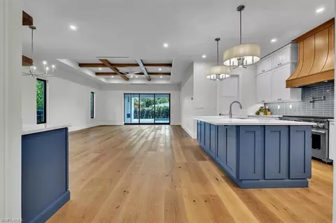 1009 29th Ave N, Naples, FL 34103 photo 6
