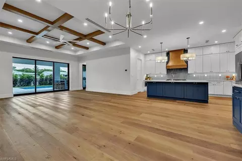 1009 29th Ave N, Naples, FL 34103 photo 7
