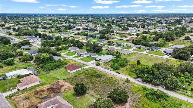 4212 9th St SW, Lehigh Acres, FL 33976