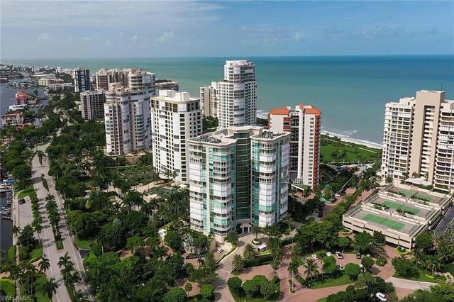 4255 Gulf Shore Blvd N #207, Naples, FL 34103