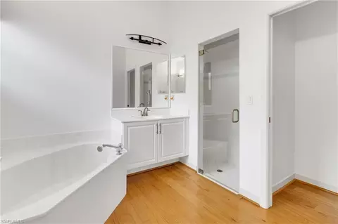 Bath - 9044 Springview Loop, Estero, FL 33928 photo 3 of 3