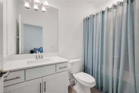 Bath - 18271 Ridgeline Dr, Estero, FL 33928 photo 2 of 3