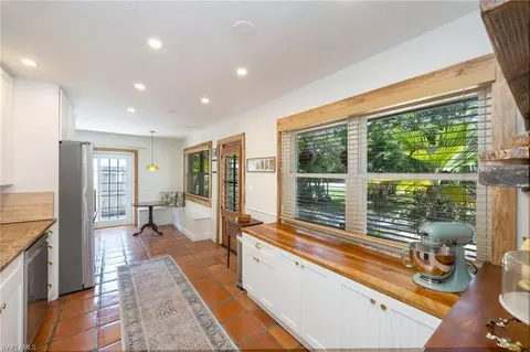 1248 Frank Whiteman Blvd, Naples, FL 34103 photo 6