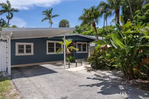 1248 Frank Whiteman Blvd, Naples, FL 34103 photo 2