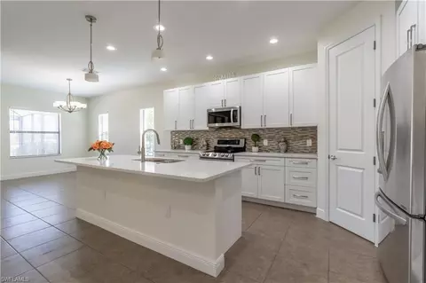 3549 Canopy Cir, Naples, FL 34120 photo 13