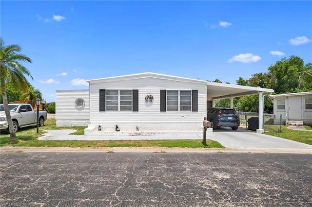 11170 Ballweg Ln, Fort Myers, FL 33908