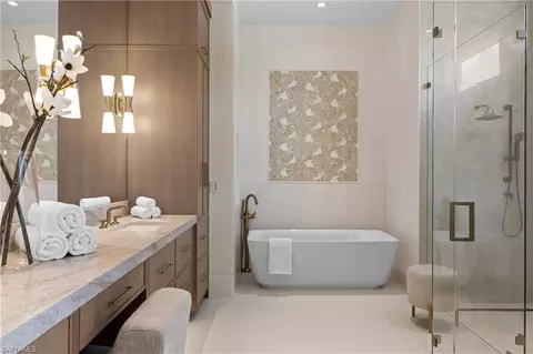 Bath - 850 10th St N, Naples, FL 34102 photo 2 of 8