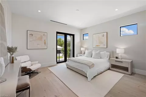 Bedroom - 850 10th St N, Naples, FL 34102 photo 3 of 5