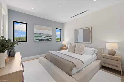 Bedroom - 850 10th St N, Naples, FL 34102 photo 5 of 5