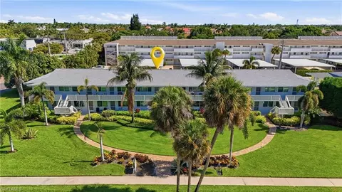 421 12th Ave S #A4, Naples, FL 34102