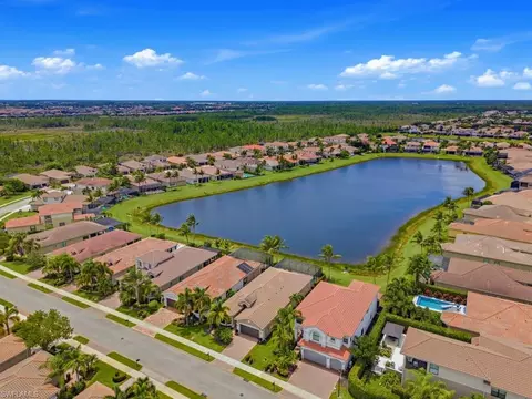 View/Area - 2871 Cinnamon Bay Cir, Naples, FL 34119 photo 3 of 5