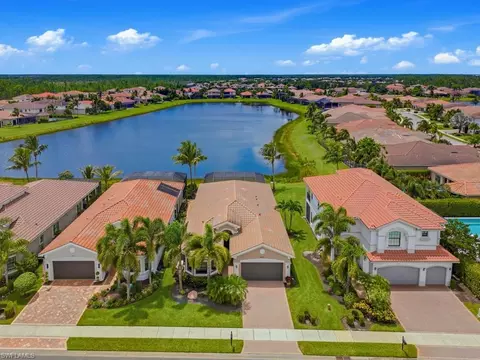 View/Area - 2871 Cinnamon Bay Cir, Naples, FL 34119 photo 1 of 5