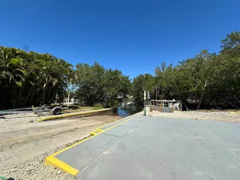 Exterior - 16 Jade Dr, Naples, FL 34114 photo 5 of 5