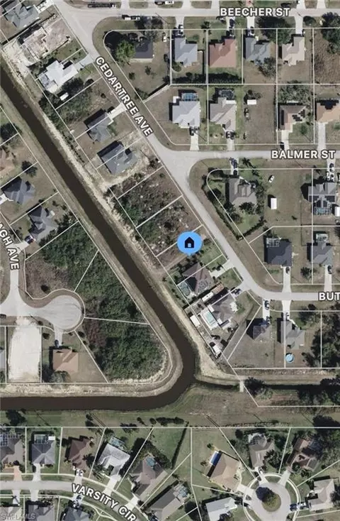 1005 Cedartree Ave, Lehigh Acres, FL 33971