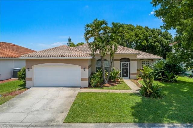 11082 Lakeland Cir, Fort Myers, FL 33913